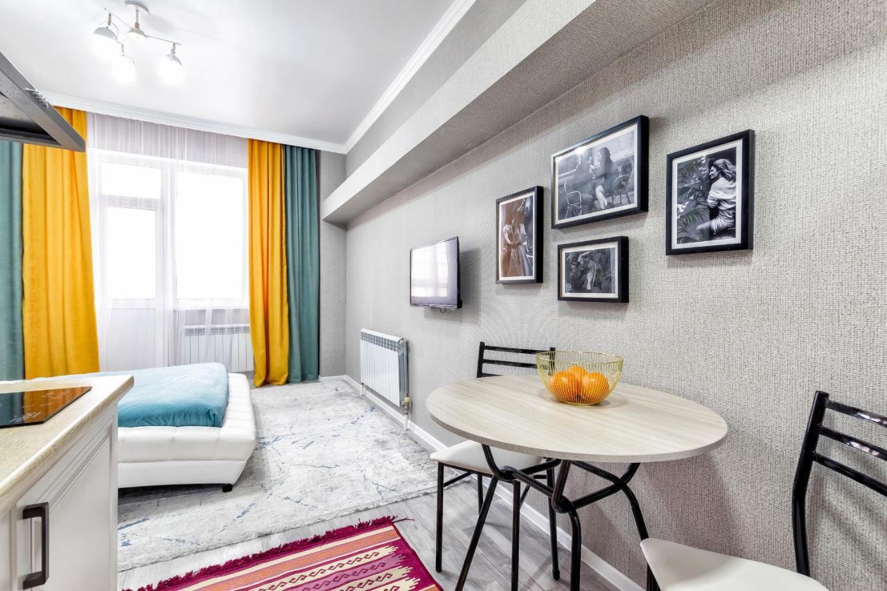 Cosy flat in the city center อัสตานา ภายนอก รูปภาพ